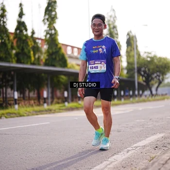 Runner Photo 8385270