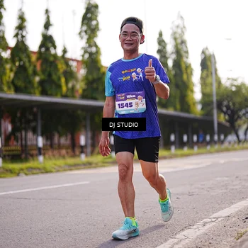 Runner Photo 8385273