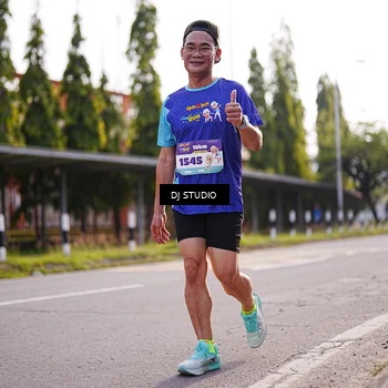 Runner Photo 8385276