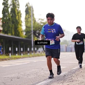 Runner Photo 8385299