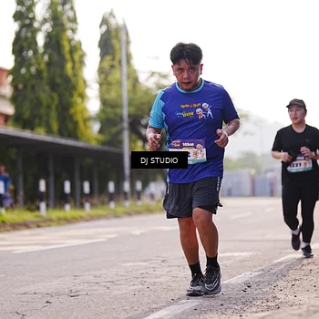 Runner Photo 8385301