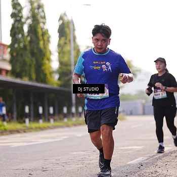 Runner Photo 8385304