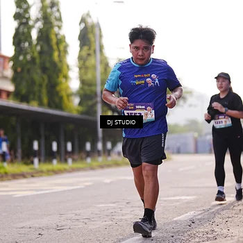 Runner Photo 8385306