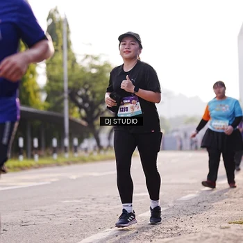 Runner Photo 8385309