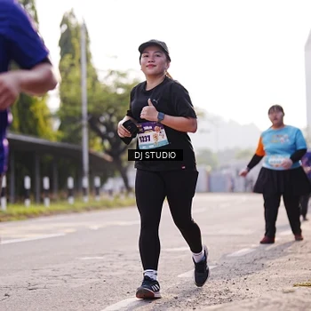 Runner Photo 8385311