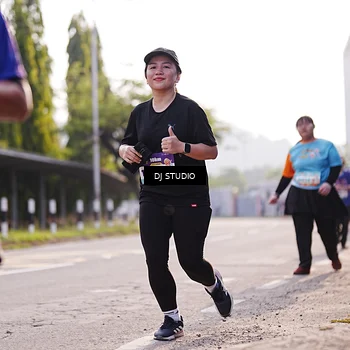 Runner Photo 8385314