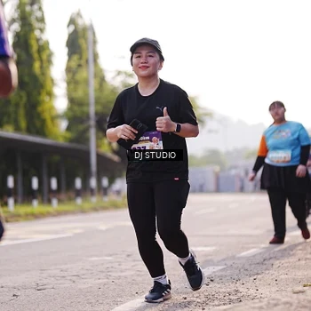 Runner Photo 8385316