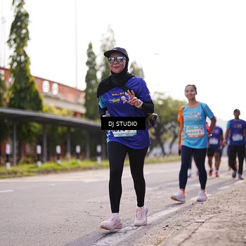 Runner Photo 8385337