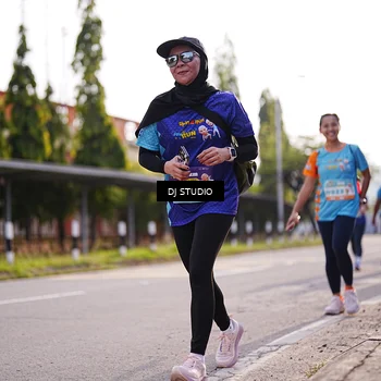 Runner Photo 8385348