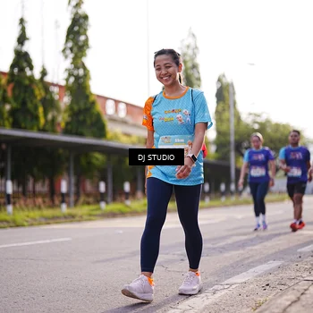 Runner Photo 8385366