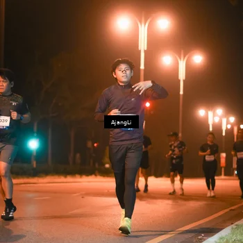 Runner Photo 8385367