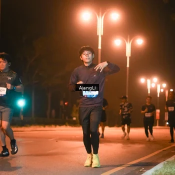 Runner Photo 8385369