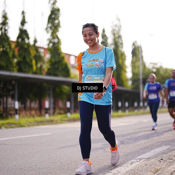 Runner Photo 8385372