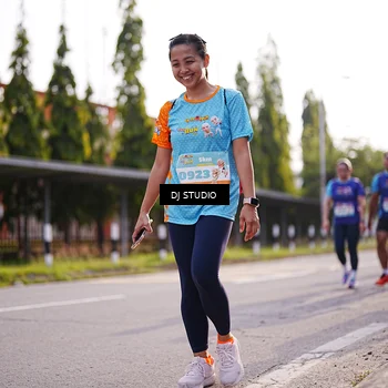 Runner Photo 8385375