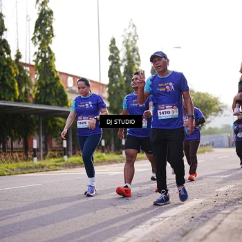 Runner Photo 8385378