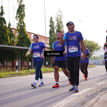 Runner Photo 8385383
