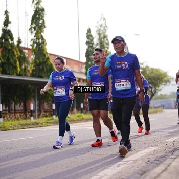 Runner Photo 8385386