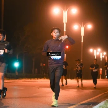 Runner Photo 8385389