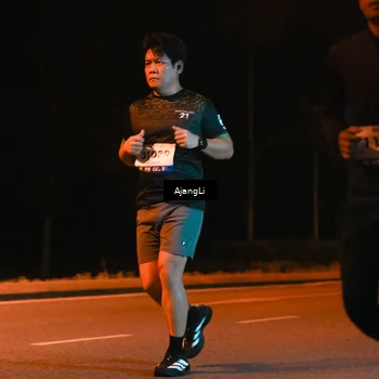 Runner Photo 8385403