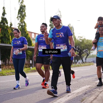 Runner Photo 8385406