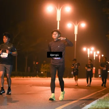 Runner Photo 8385408