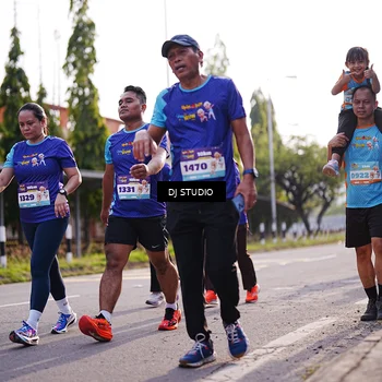 Runner Photo 8385412