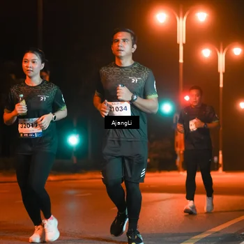 Runner Photo 8385418