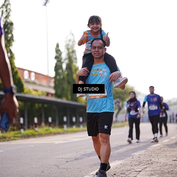 Runner Photo 8385420
