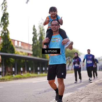 Runner Photo 8385422