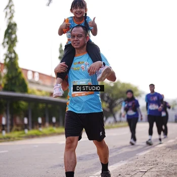Runner Photo 8385429