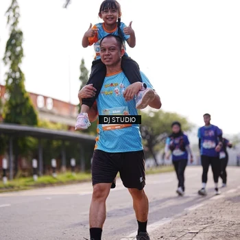 Runner Photo 8385431