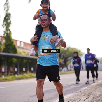 Runner Photo 8385434