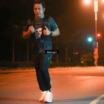 Runner Photo 8385435