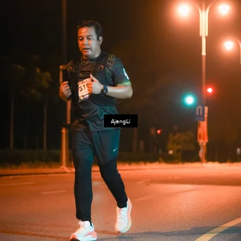 Runner Photo 8385442
