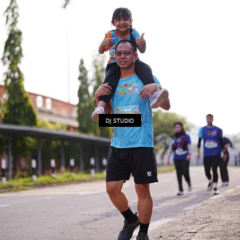 Runner Photo 8385449