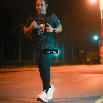 Runner Photo 8385453