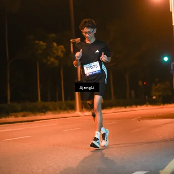 Runner Photo 8385464
