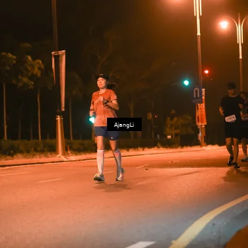 Runner Photo 8385473
