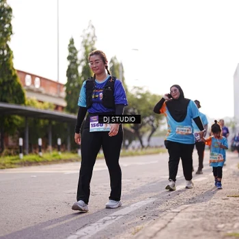 Runner Photo 8385474