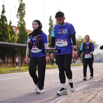 Runner Photo 8385476