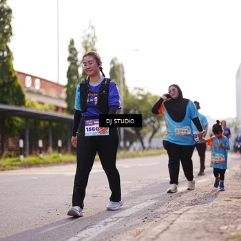 Runner Photo 8385477