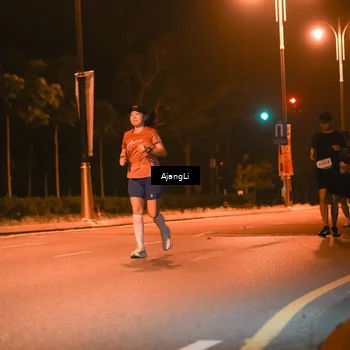 Runner Photo 8385478
