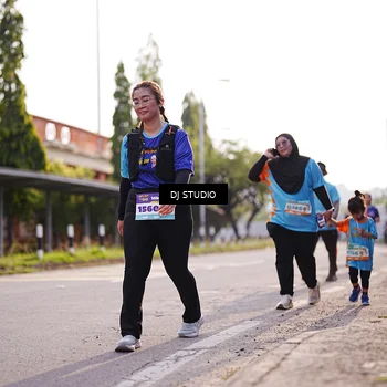 Runner Photo 8385484