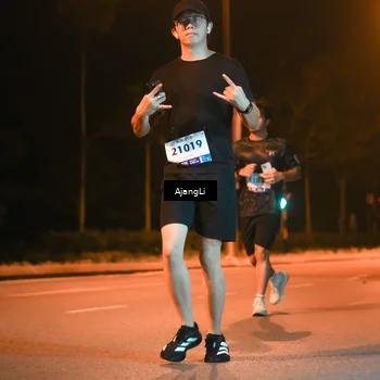 Runner Photo 8385509