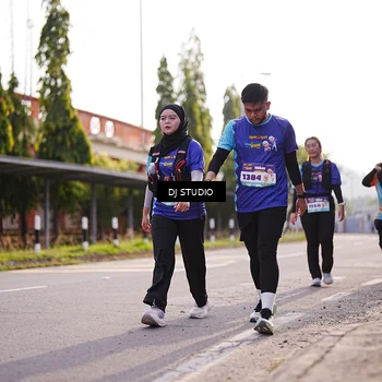 Runner Photo 8385529