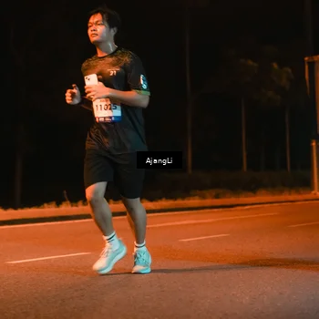 Runner Photo 8385536