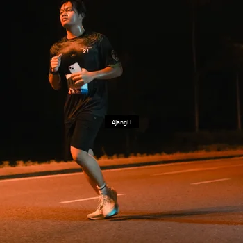 Runner Photo 8385541