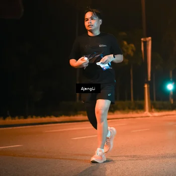 Runner Photo 8385543