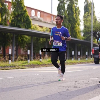 Runner Photo 8385565
