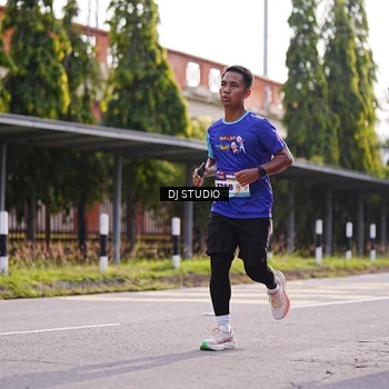 Runner Photo 8385567